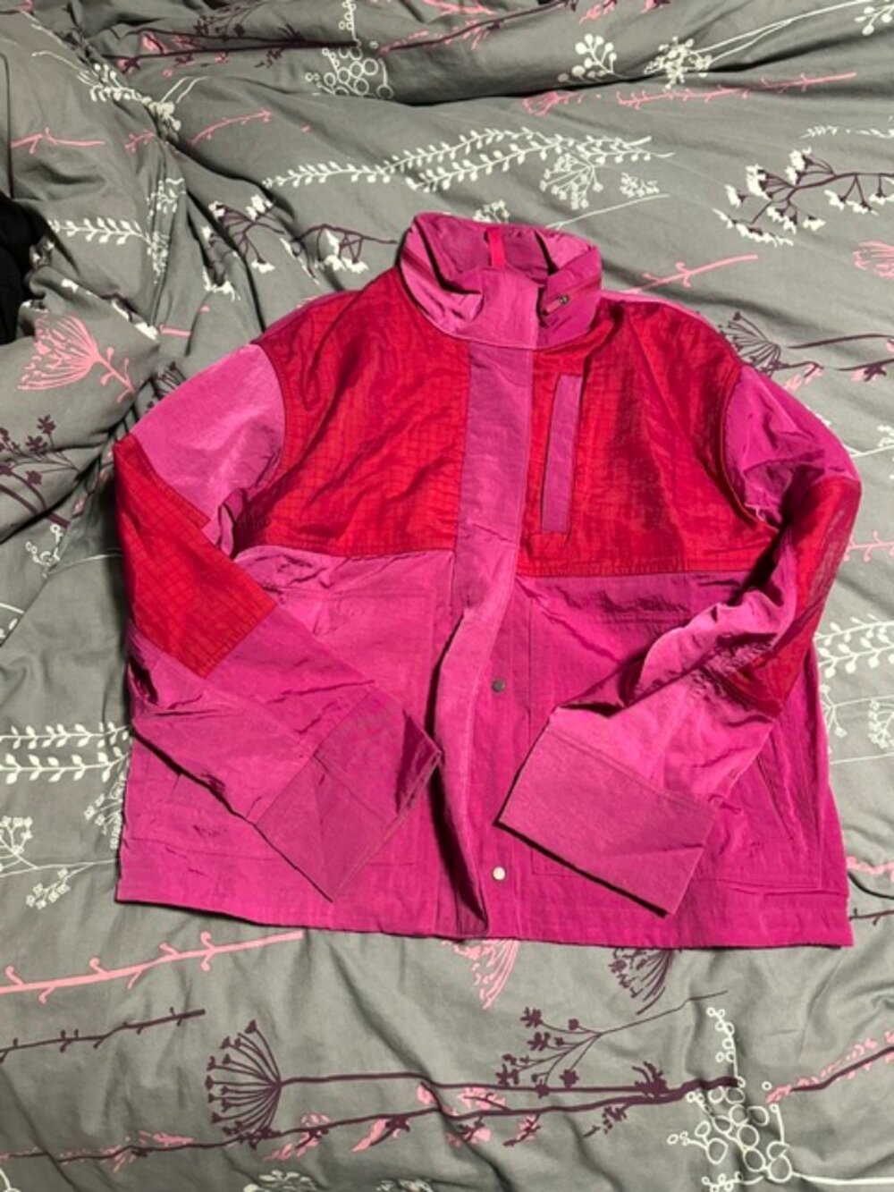 Lululemon Water Repellant jacket size 6